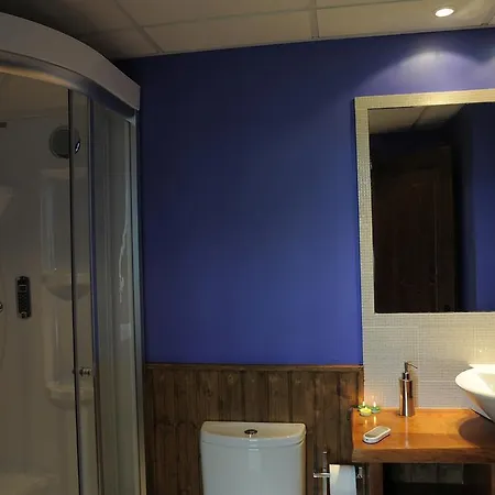 El Quesar De Gamoneo Hotel