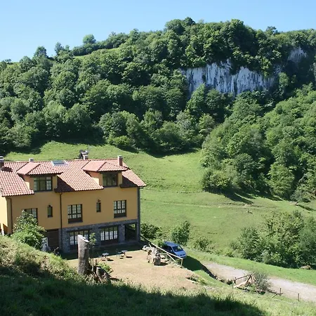 El Quesar De Gamoneo 3* Gamonedo de Cangas