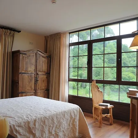 El Quesar De Gamoneo Hotel 3*