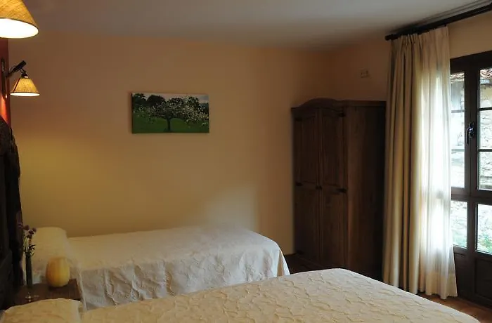 Hotel El Quesar De Gamoneo 3*