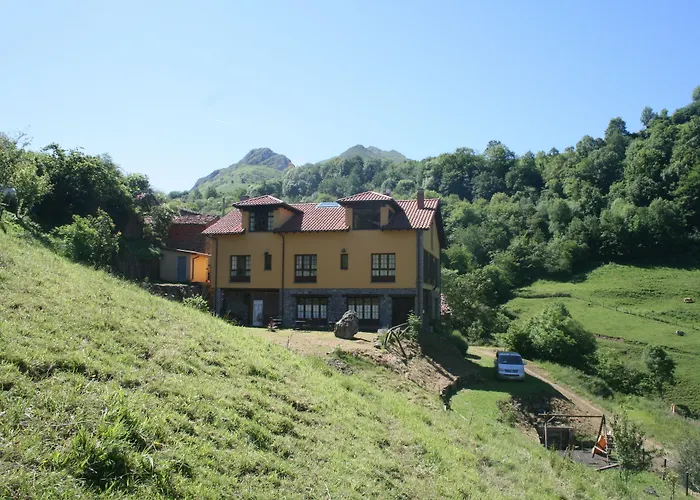 Hotel El Quesar De Gamoneo 3*