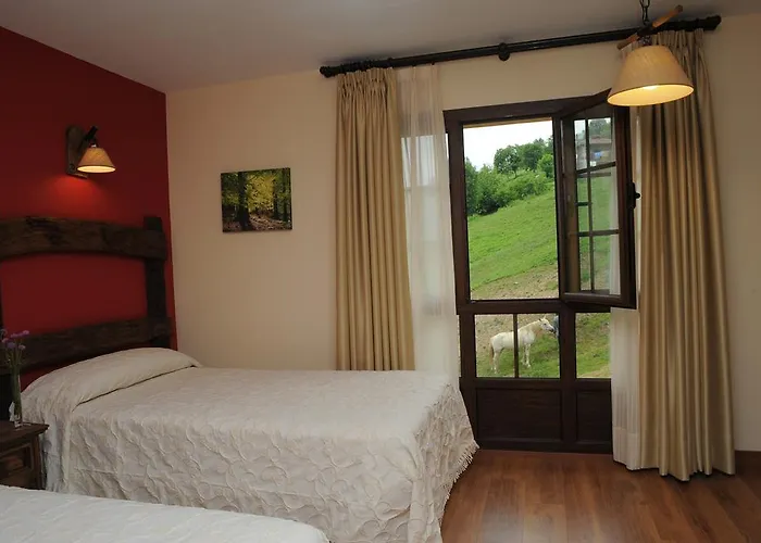 El Quesar De Gamoneo Hotel 3*